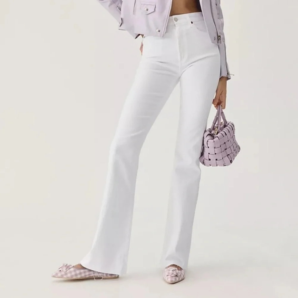 NWT Anthropologie AG  Alexxis High Rise Boot Cut White Jeans 32